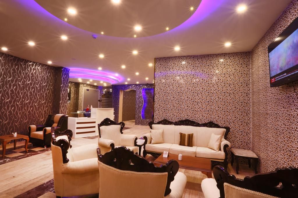 AZD House Hotel — 2