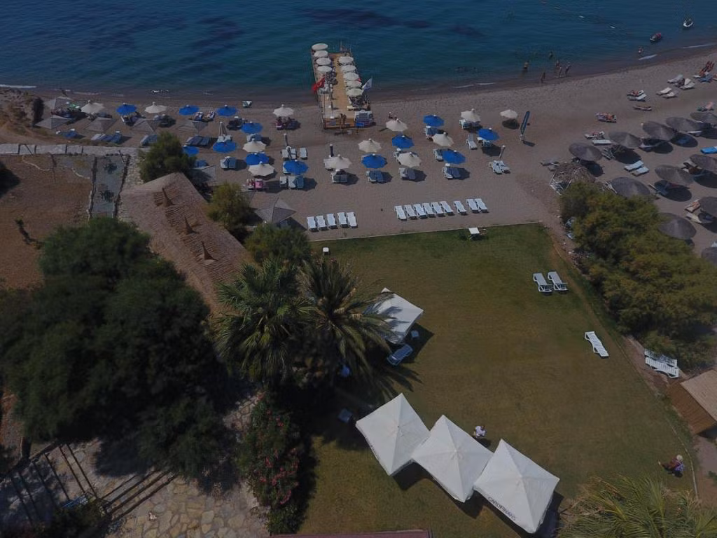 Eles Boutique Hotel & Beach — 3