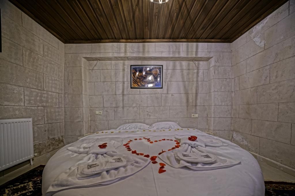 Epoch Stone House — 6