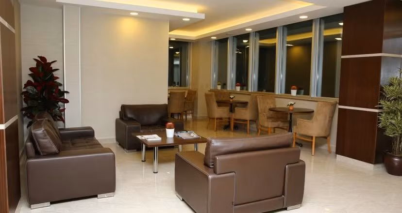 Golden Lounge Hotel — 4