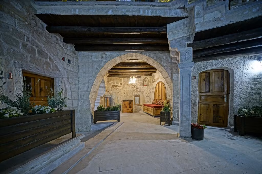 Vigneron Cave Hotel — 2
