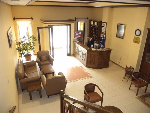 Bristol Hotel Girne — 4