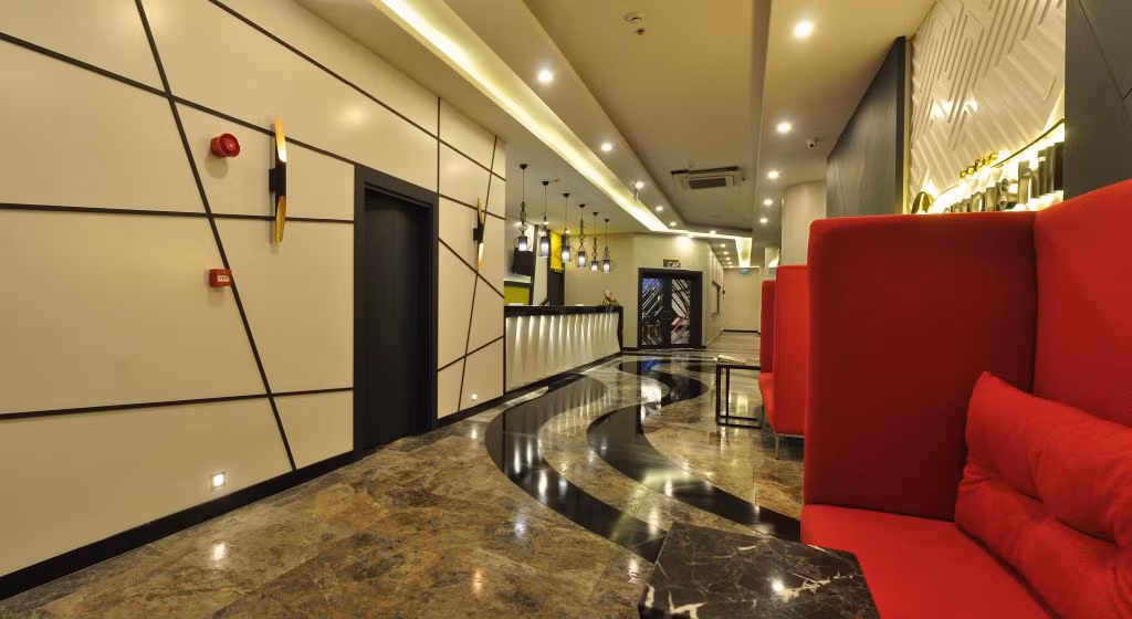 Campus Hill Hotel — 8