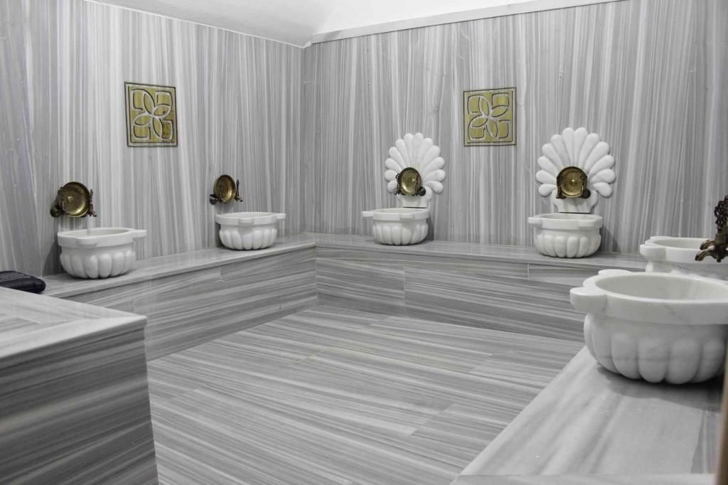 Gayasis Resort Hotel — 3