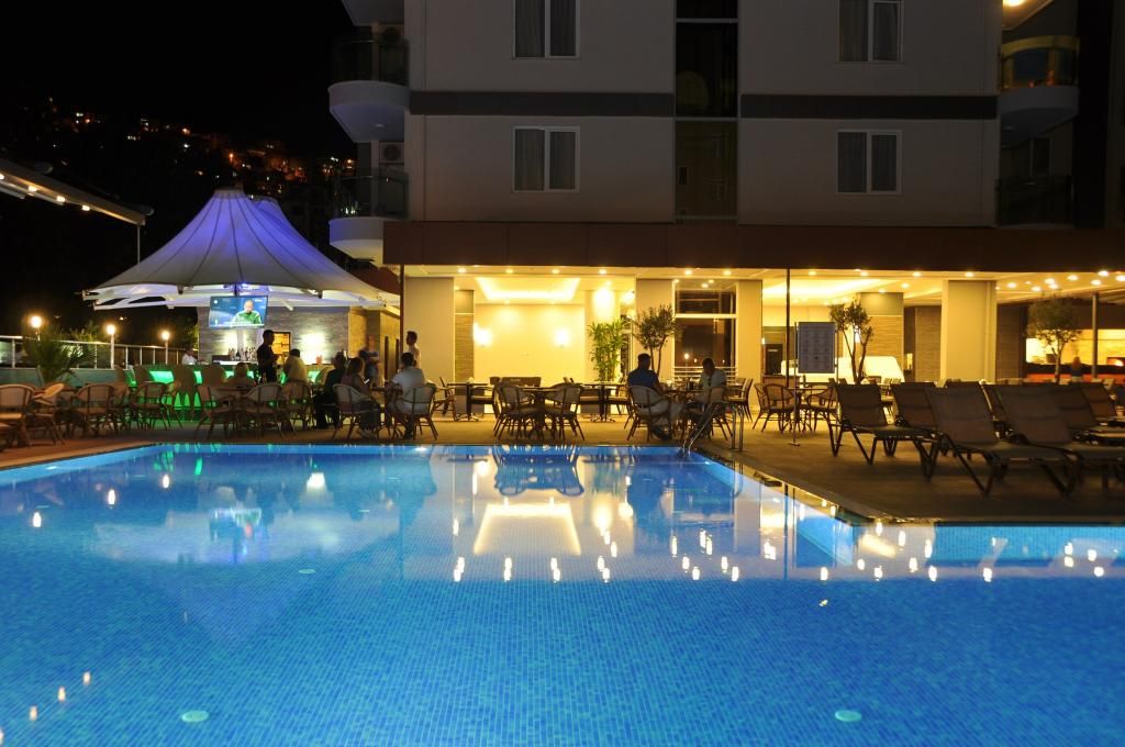 Vega Green Apart Otel — 2