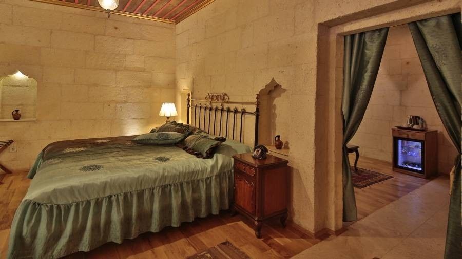 Golden Cave Suites — 9