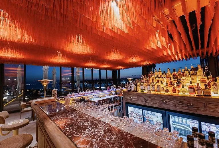 Wyndham Grand Istanbul Kalamış Marina Hotel — 4