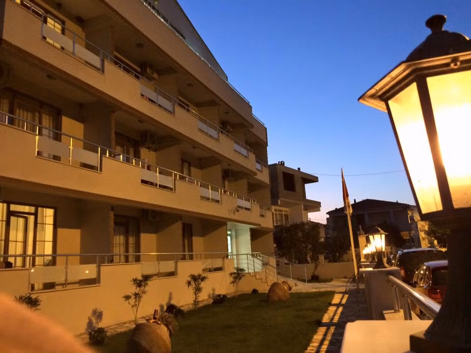 Afissia Garden Hotel — 9
