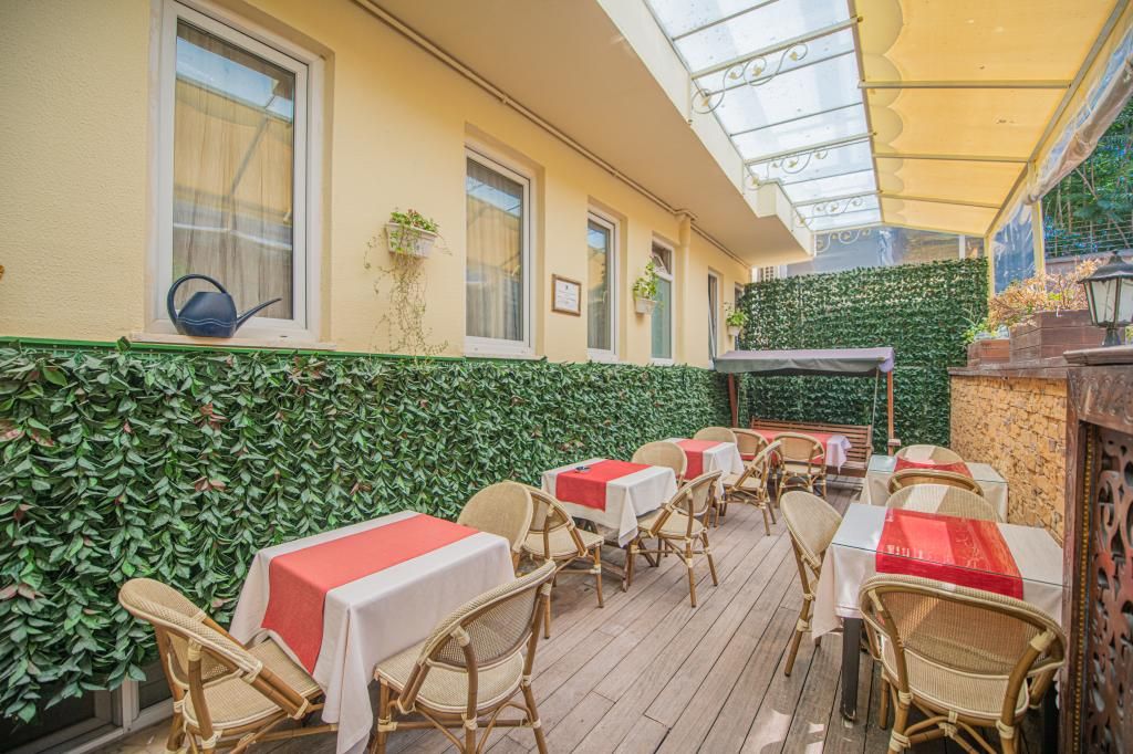 Kaftan Hotel — 8
