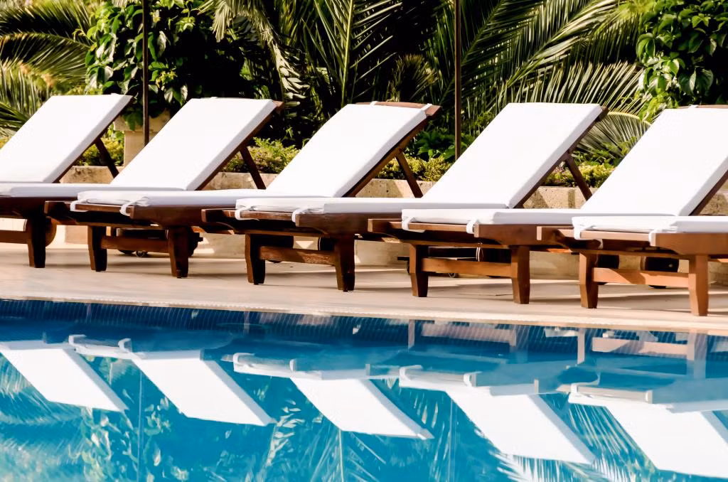 4Reasons Hotel + Bistro (12+ ) — 6