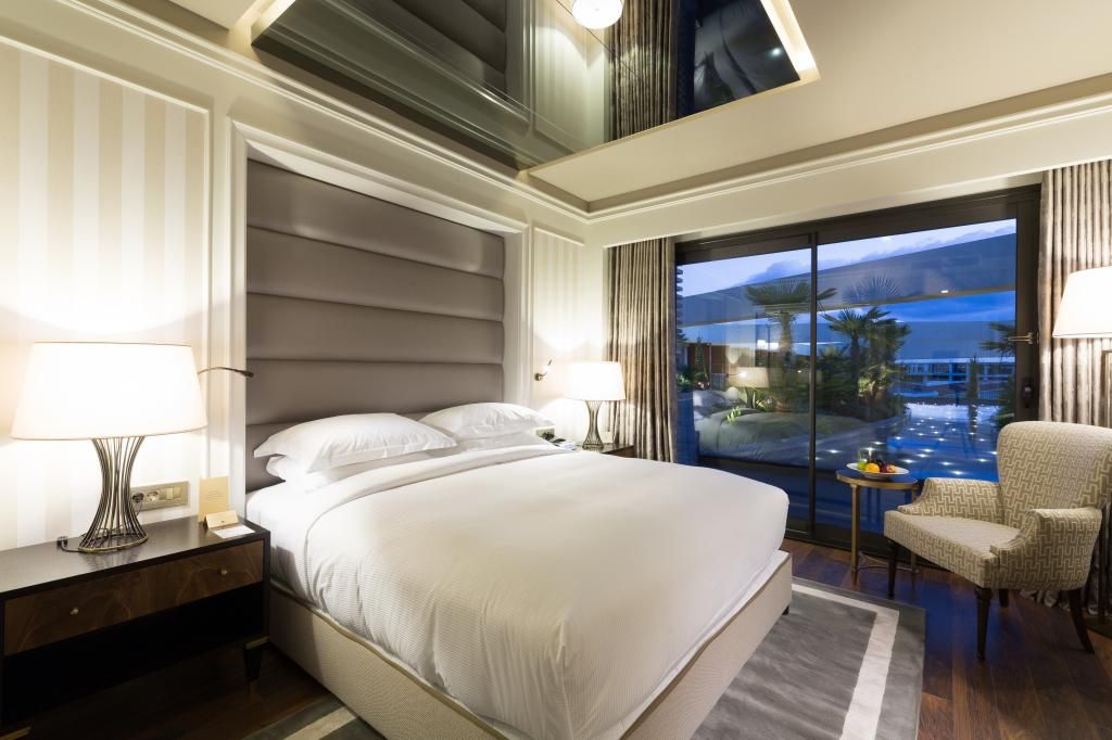 Doubletree by Hilton Airport İzmir — 8