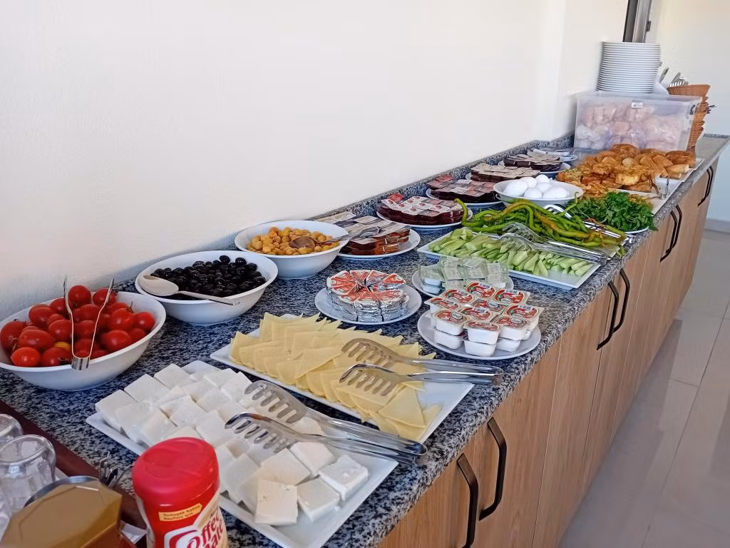 Döşemealtı Konfor Hotel — 6