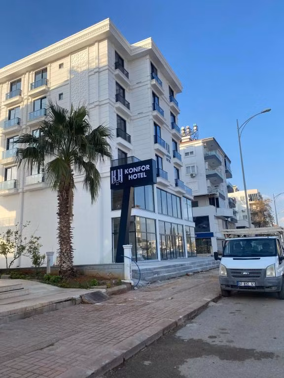 Döşemealtı Konfor Hotel — 2