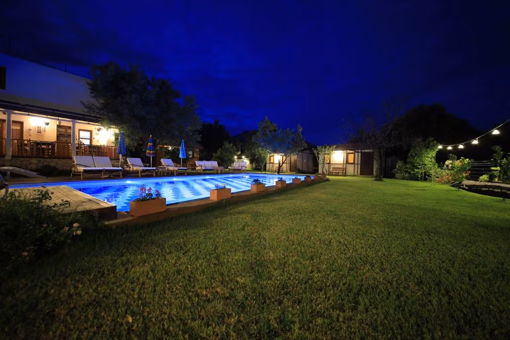Bal Badem Bungalov — 6
