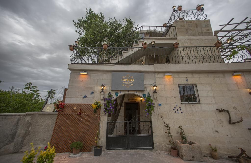 Capiedra Hotel — 8
