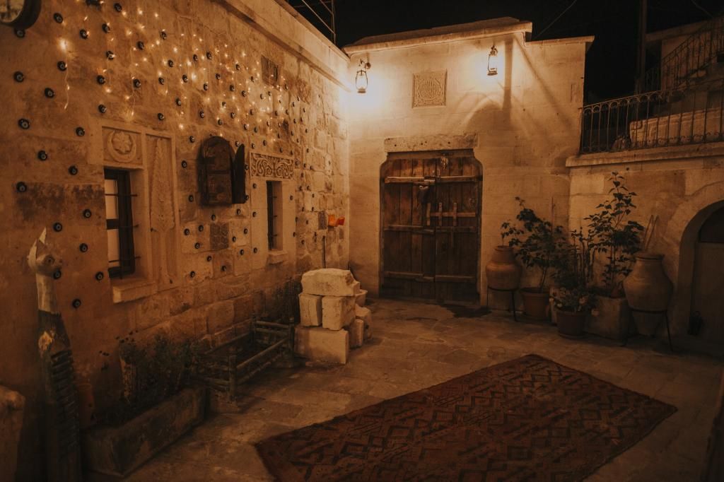 Cappadocia Eagle Cave Inn  — 5