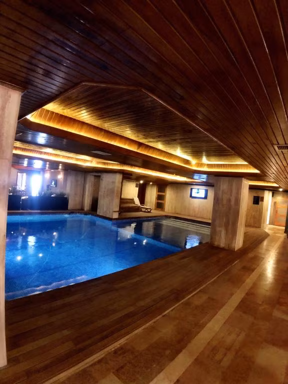 Family Resort Hotel — 9