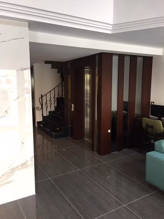 Hotel Helen — 6