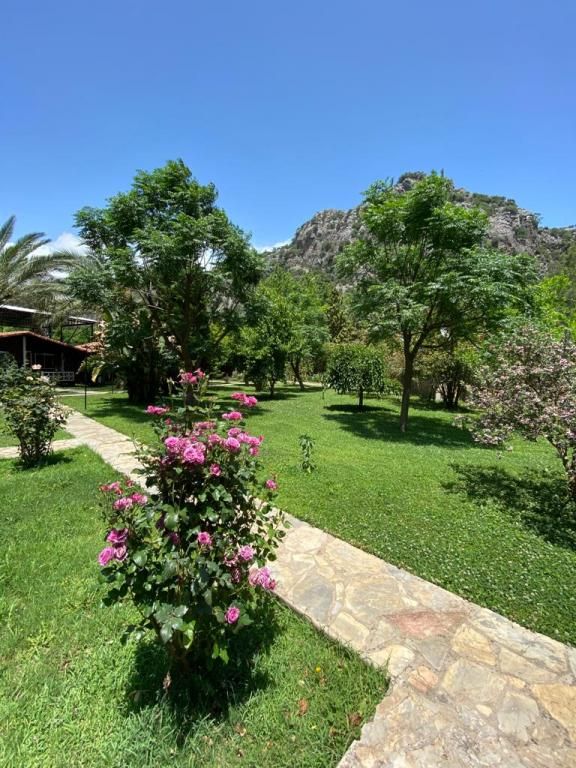 Canada Hotel ve Bungalows — 5