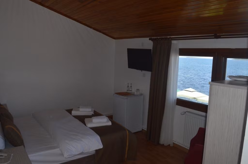 Urla Yakamoz Otel — 9
