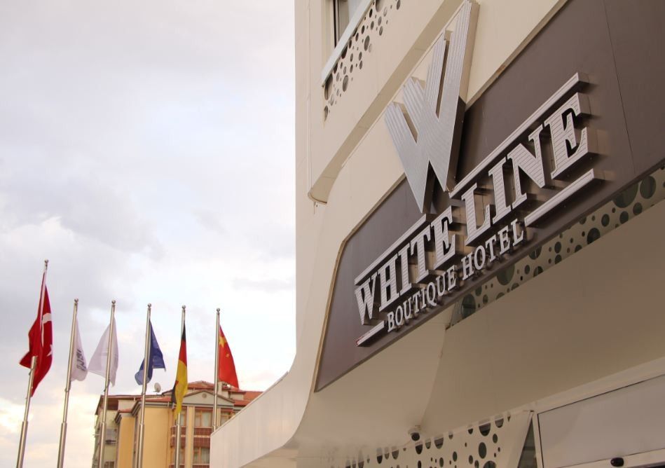 White Line Boutique Hotel — 2