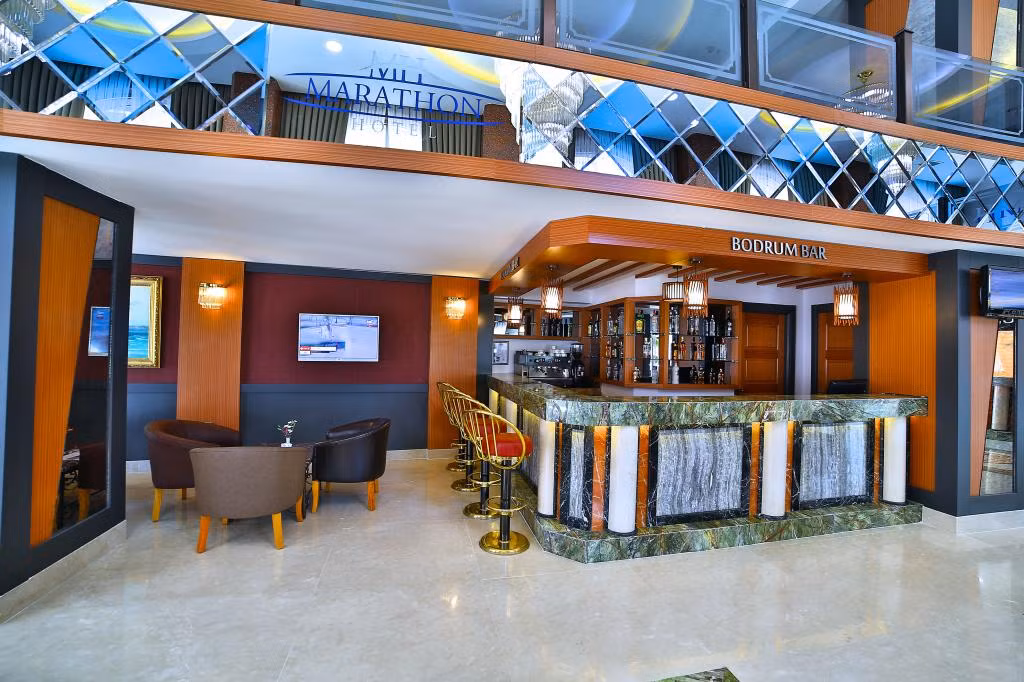 Marathon Hotel — 3