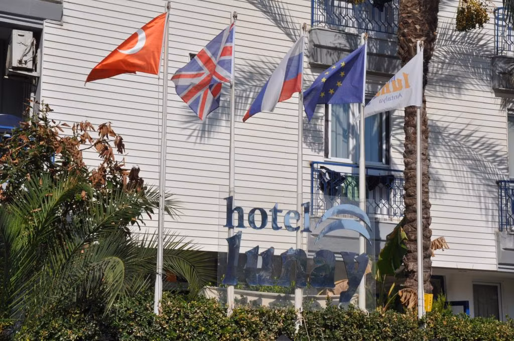 Hotel Lunay — 3