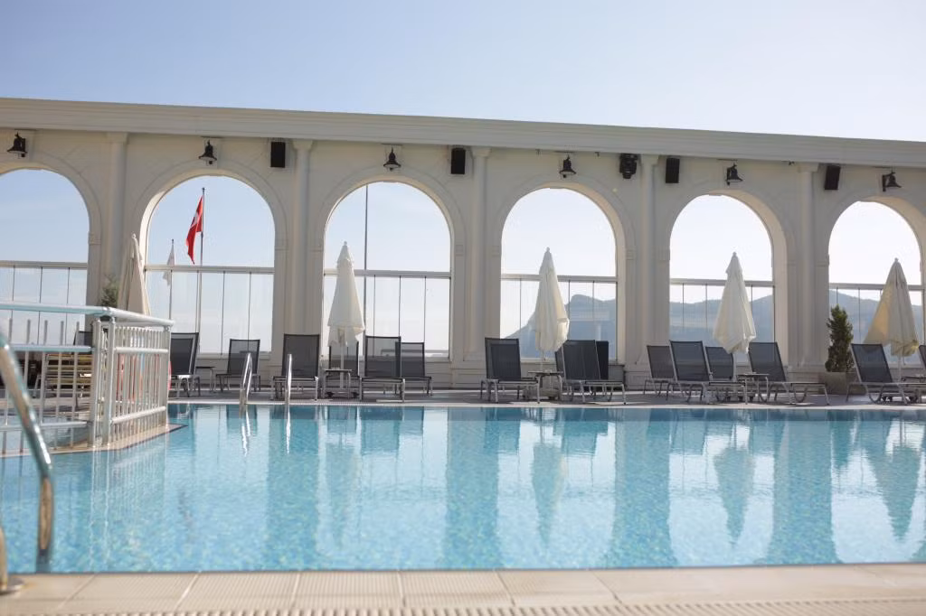 Northdoor Hotel — 6