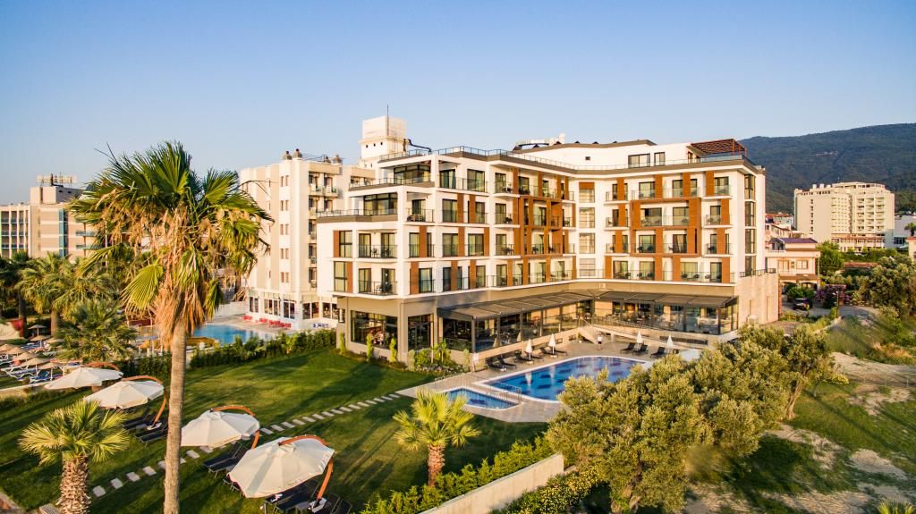 Maia Luxury Beach Hotel & SPA — 2