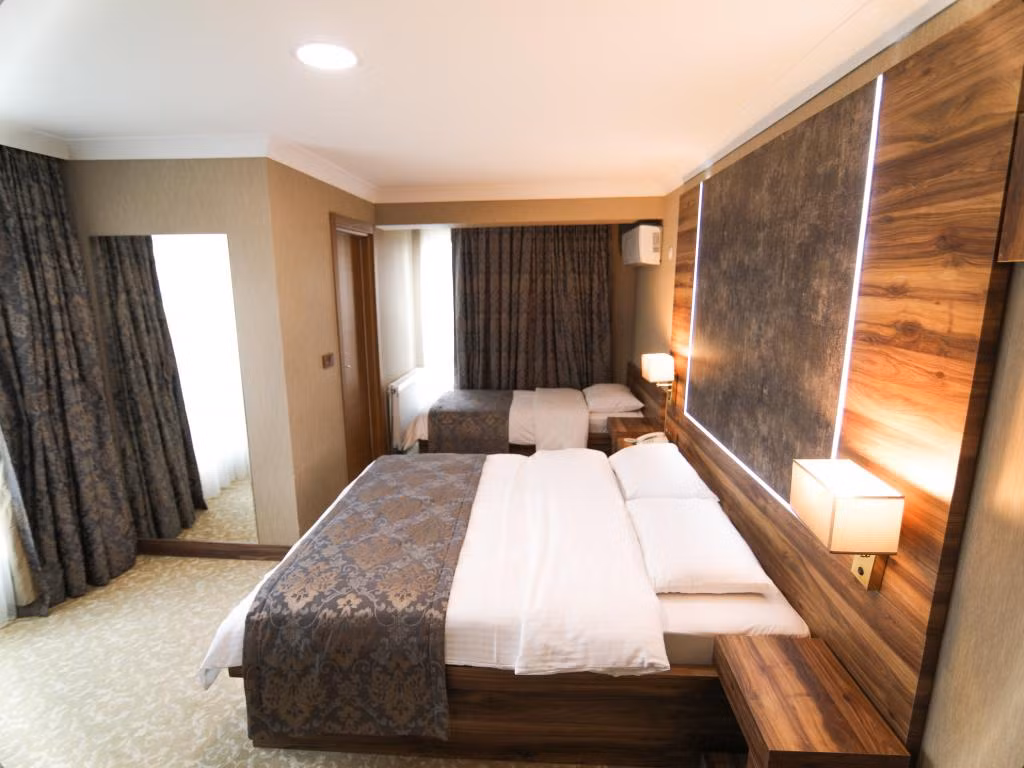 Marbes Hotel — 8