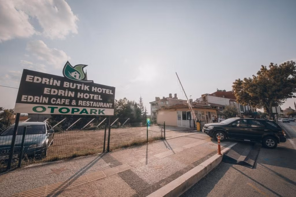 Edrin Hotel — 5