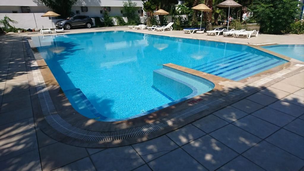 Sarsılmaz Otel Ortakent