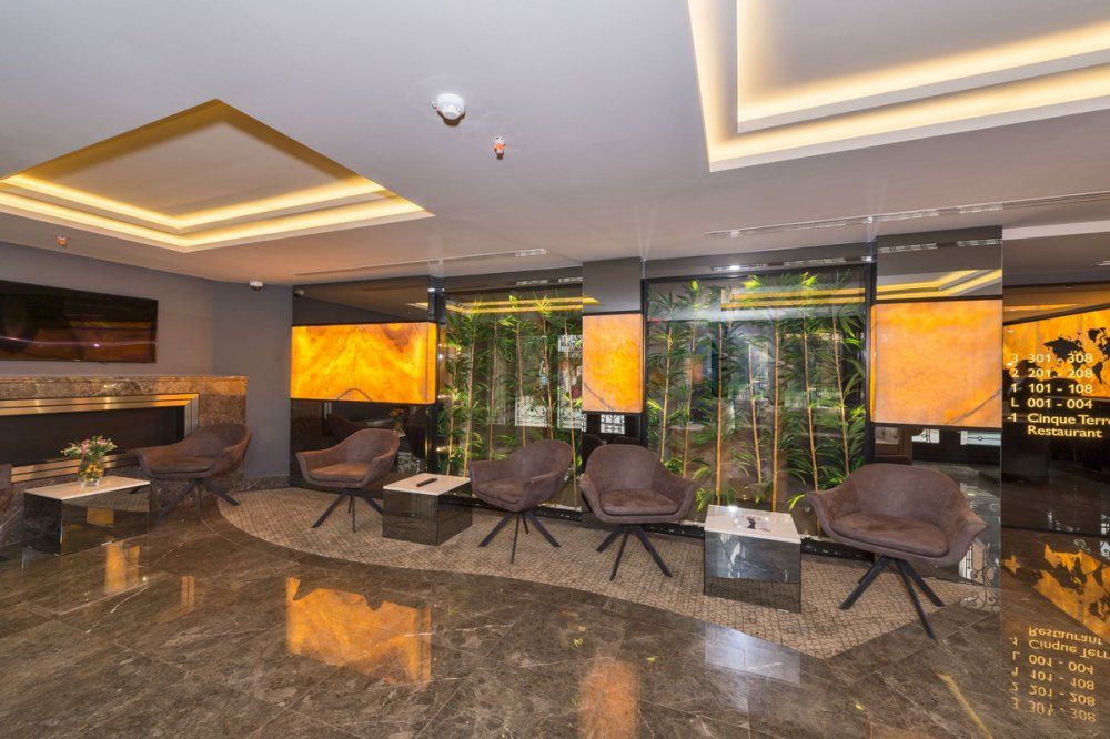 Genova Hotel — 4