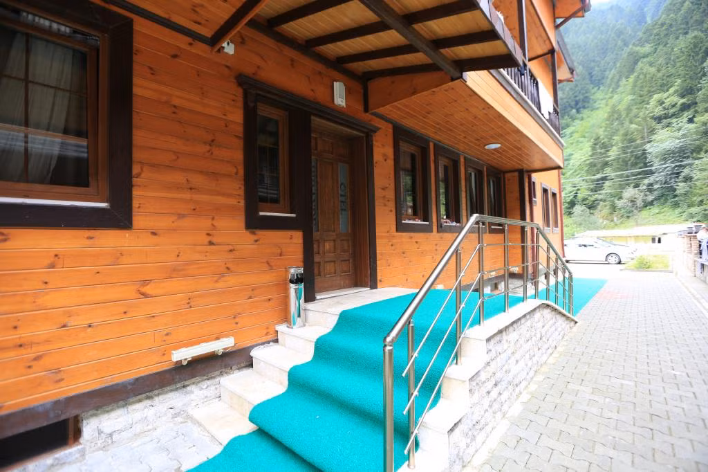 Hirande Otel — 3