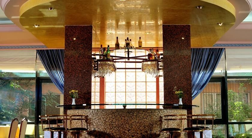 Class Hotel — 7