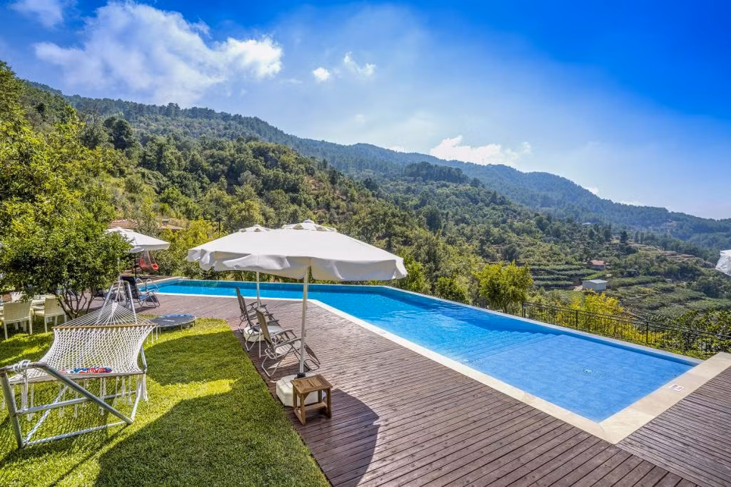 Avena Mountain Hotel +16 — 8