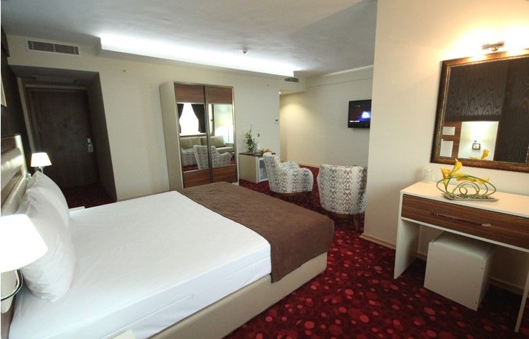 Palm City Hotel Turgutlu — 9
