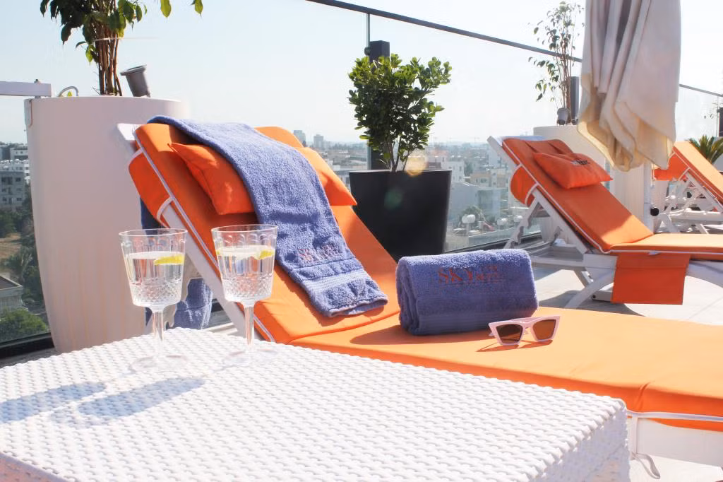 Sky Roof Hotel — 2