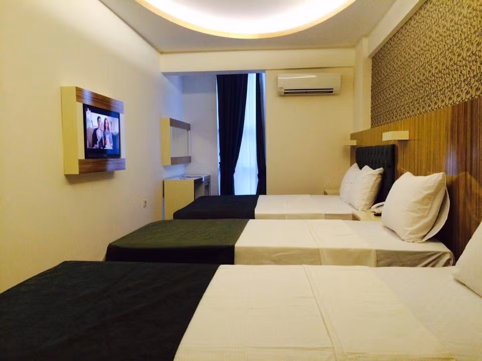 Grand Mardini Hotel — 5