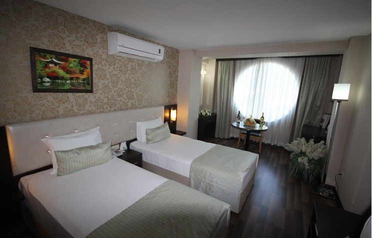 Palm City Hotel Akhisar — 8