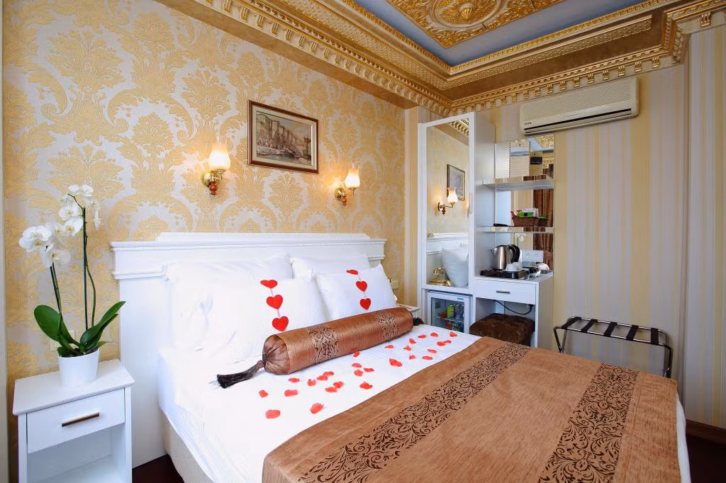 Hotel Golden Horn Sirkeci — 9