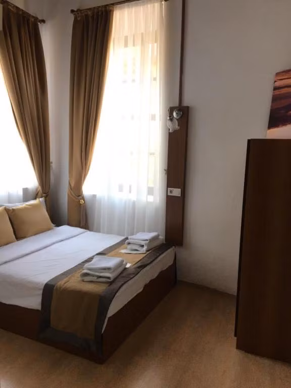 Konak Hotel Kaleiçi — 8