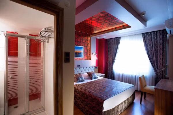 Şirin Hotel Kadıköy — 2