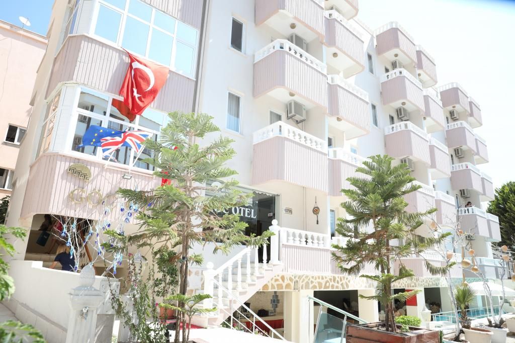 Göç Hotel Altınkum — 2