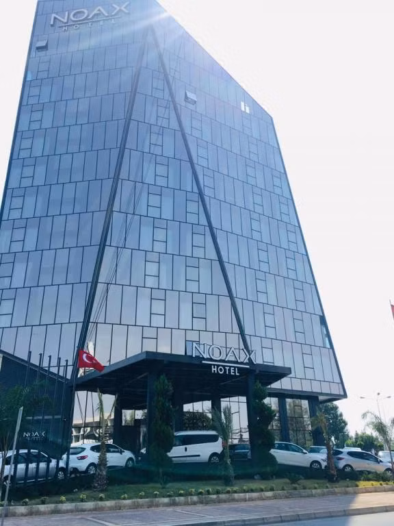 Noax Hotel — 2