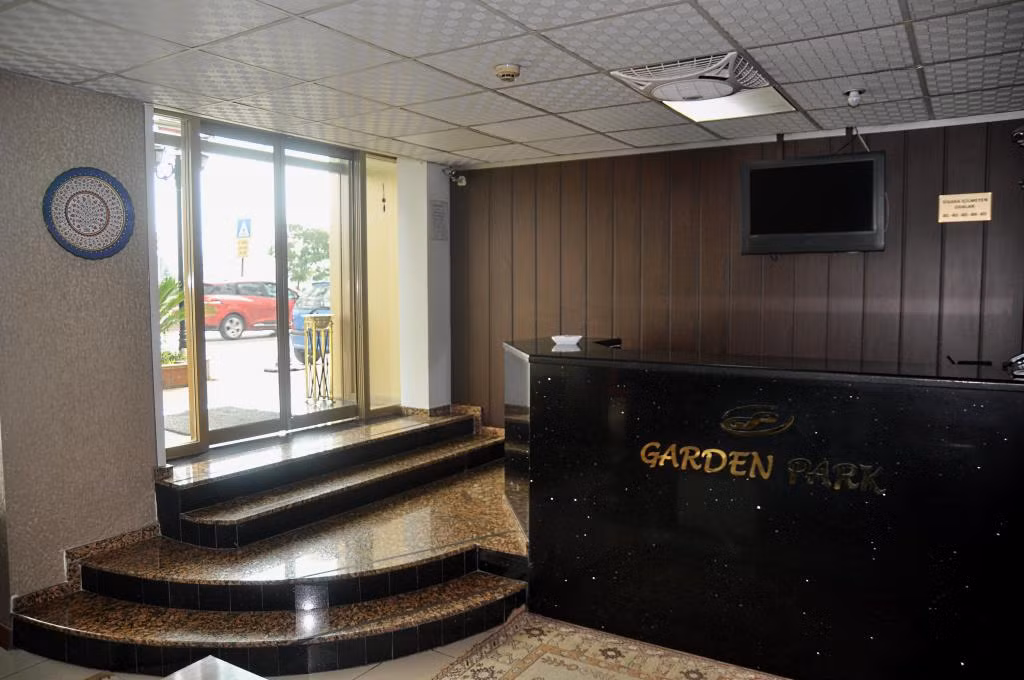 Garden Park Hotel — 3