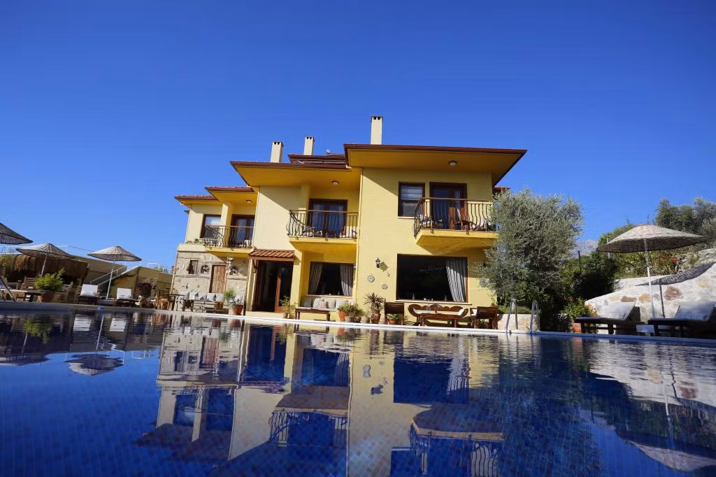 Mandarin & Mango Boutique Hotel — 7