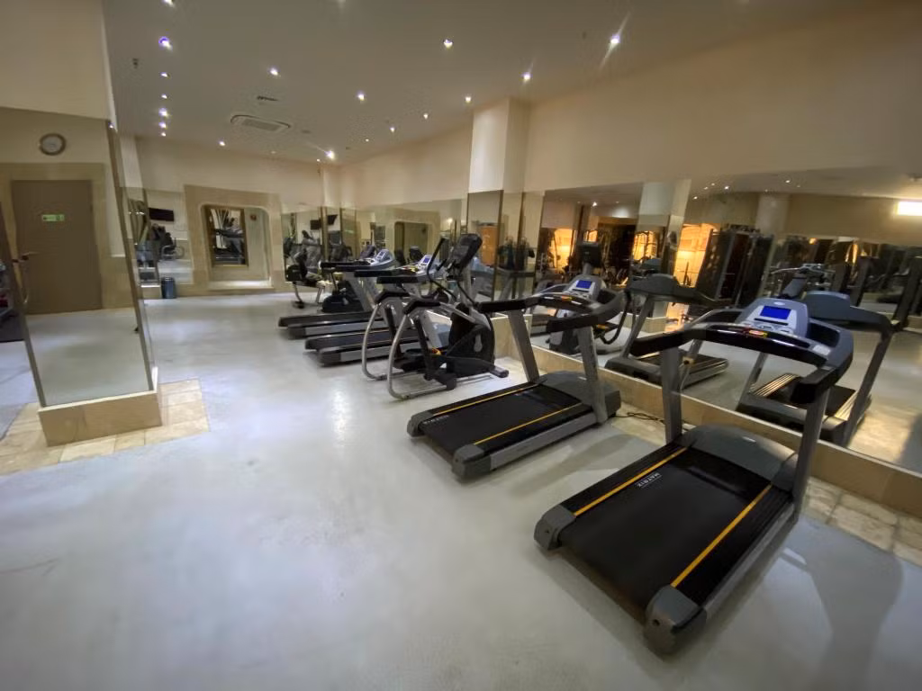 Alrazi Hotel — 8