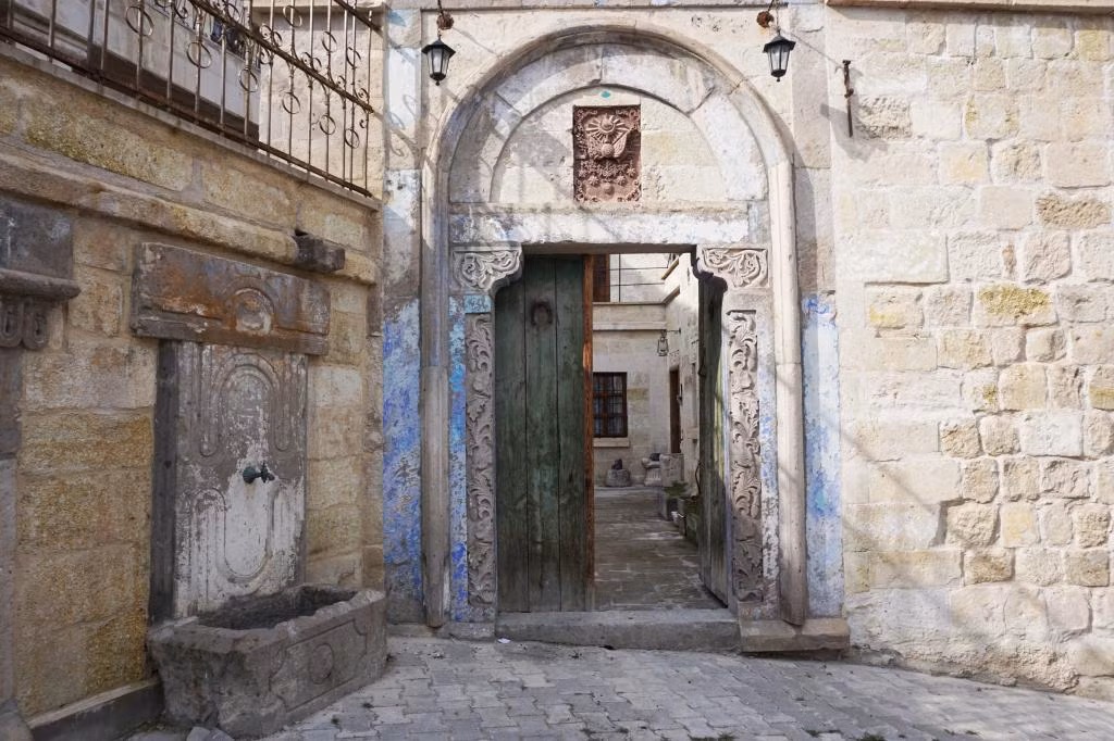 Cappadocia Eagle Cave Inn — 2