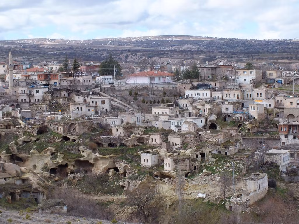 Dilek Tepesi Cave Hotel — 8